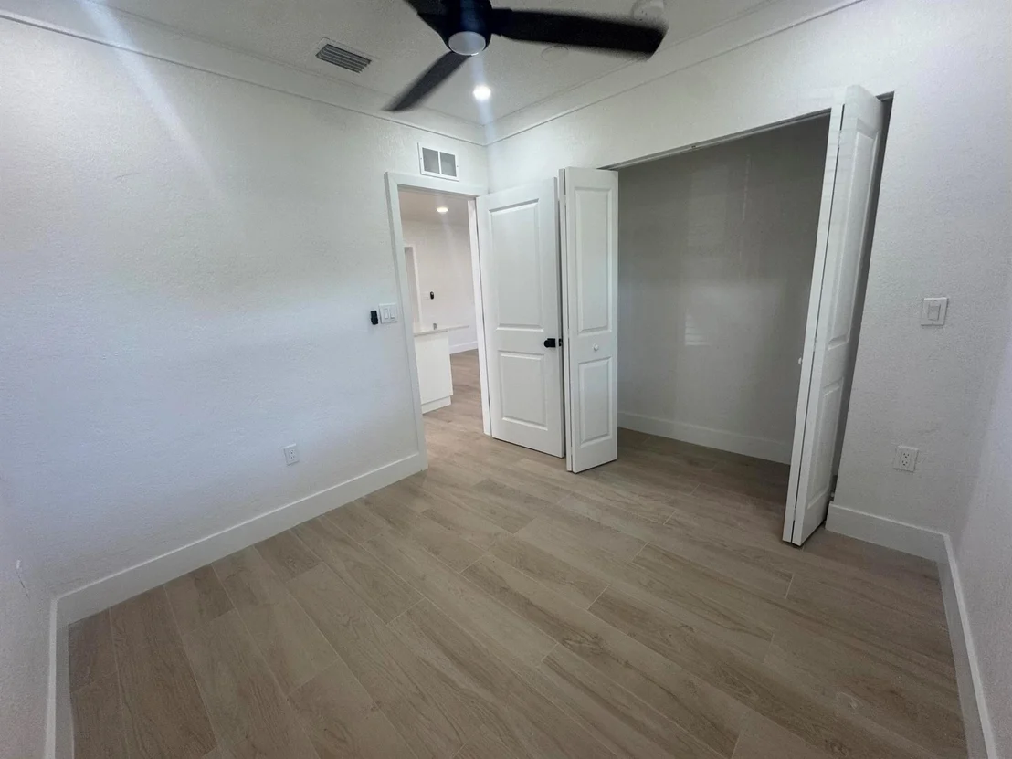 Photo of 3015 Robert Road