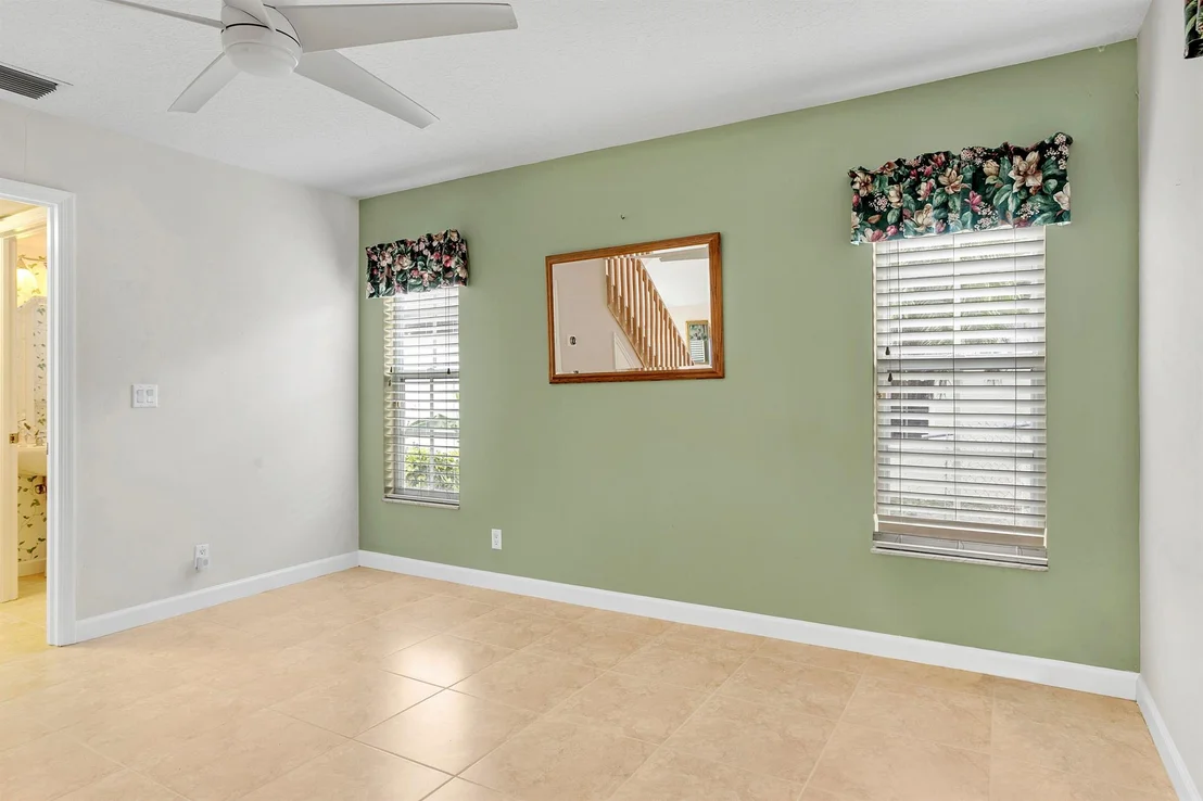 Photo of 6467 Foster Street