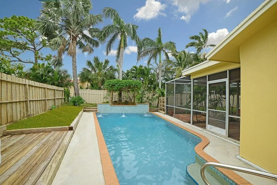 Photo of 4943 Acorn Drive
