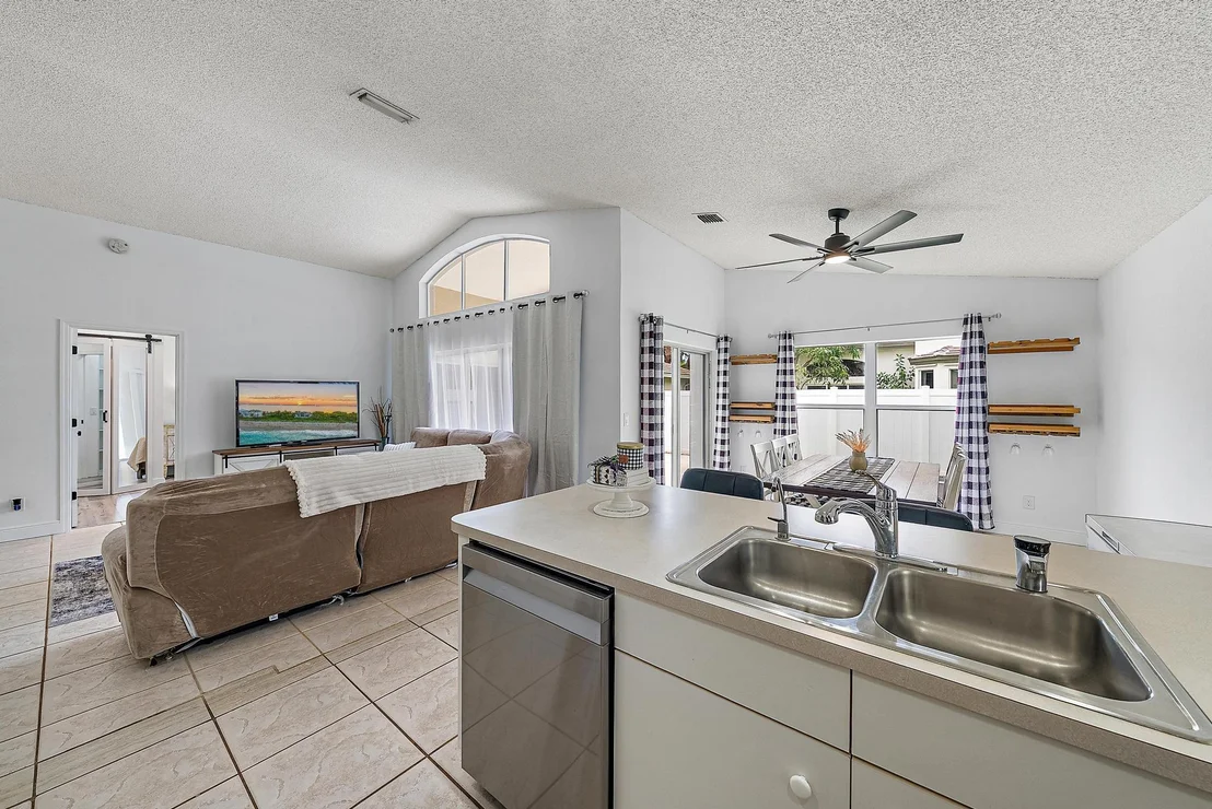 Photo of 4078 Manor Forest Trail