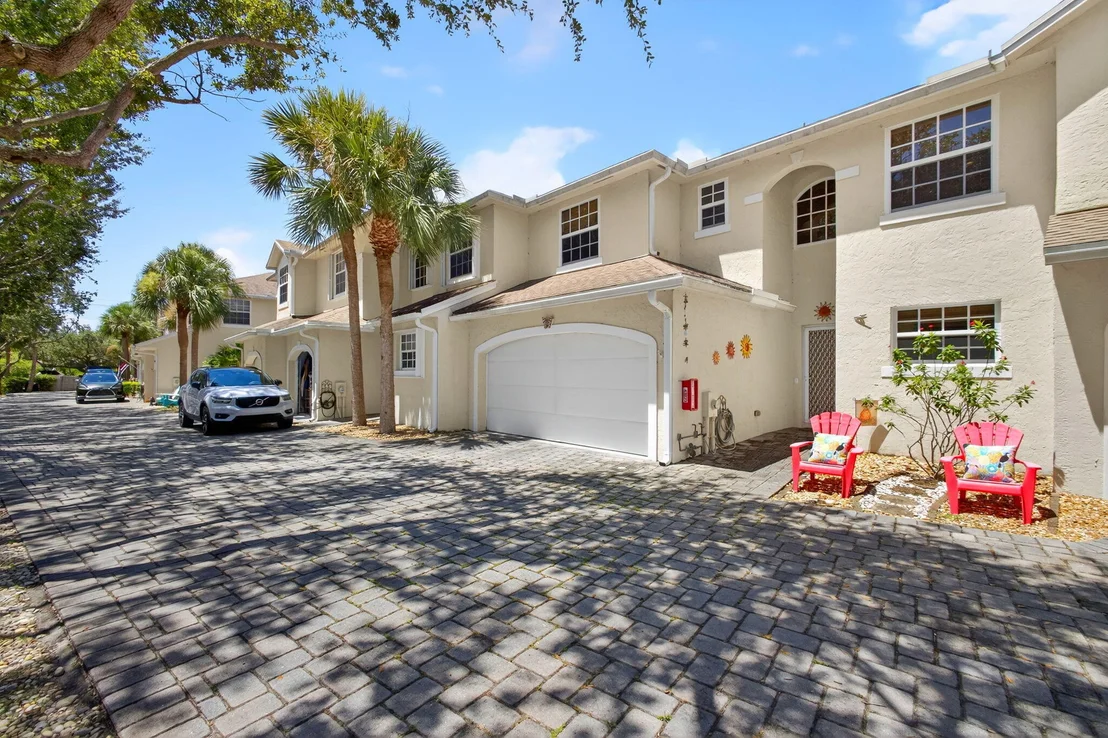 Photo of Unit 7 at 479 Tequesta Drive