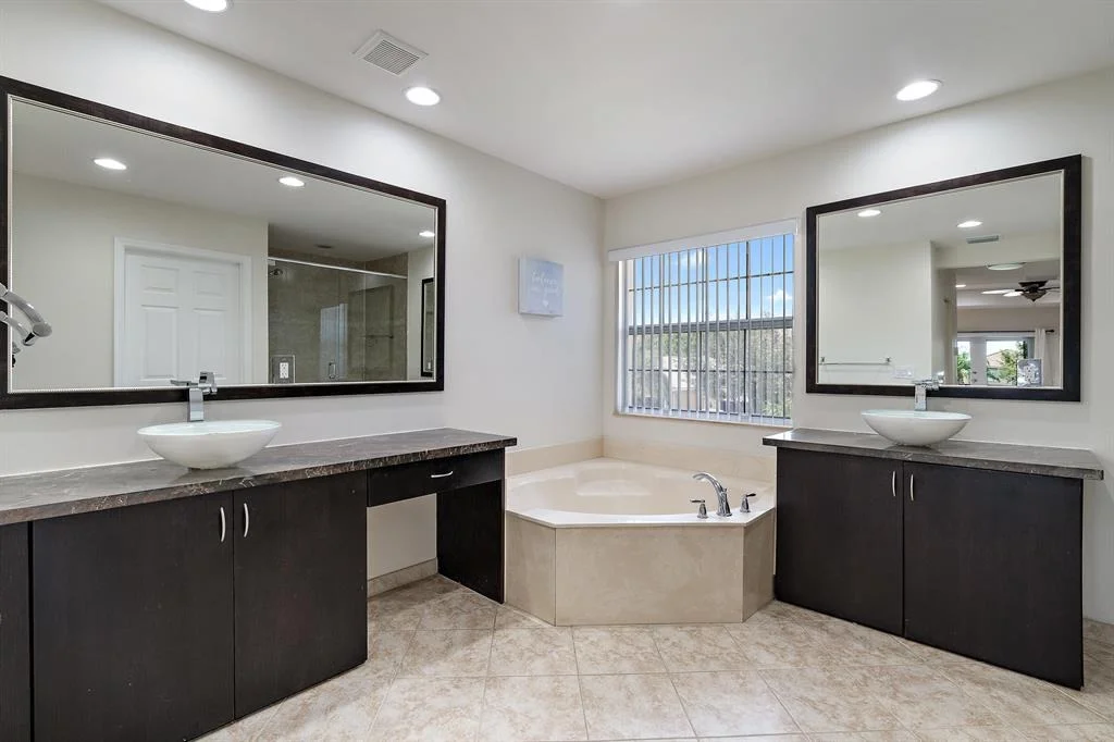 Photo of 7994 Emerald Winds Circle
