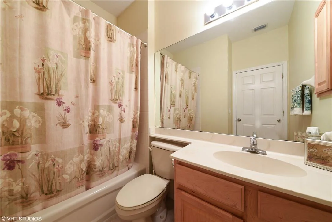 Photo of 1153 Canoe Point
