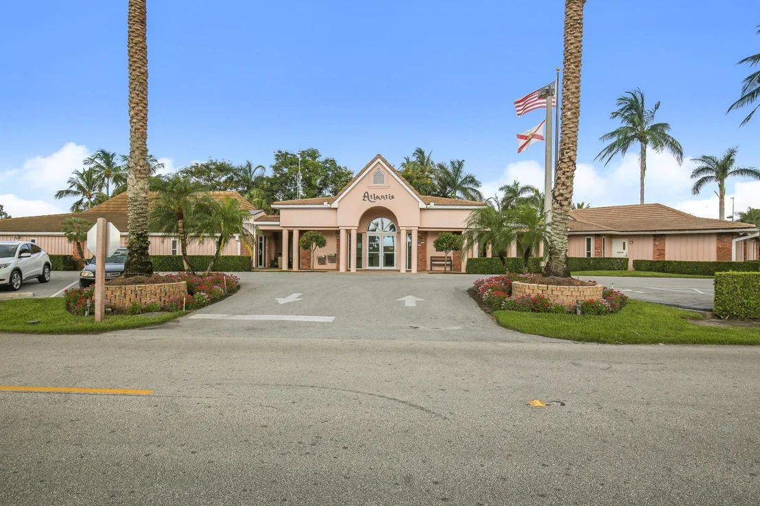 Photo of 121 Turnberry Drive