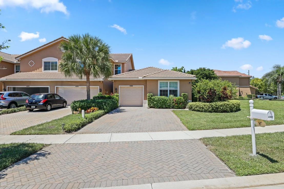 Photo of 4382 Colony View Drive
