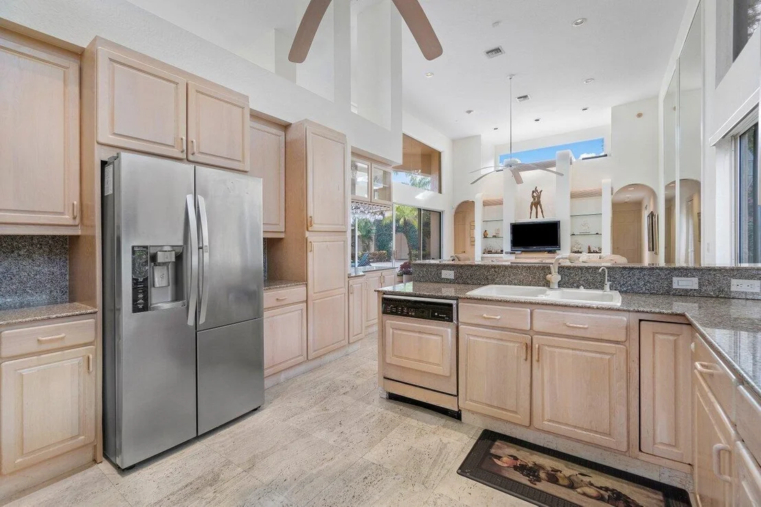 Photo of 5237 Deauville Circle