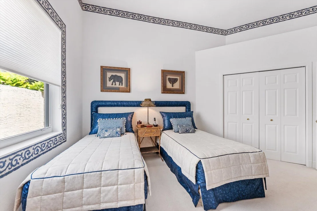 Photo of 6533 Somerset Circle