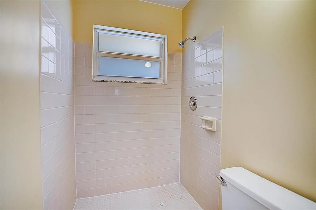 Photo of 6817 Eastview Drive