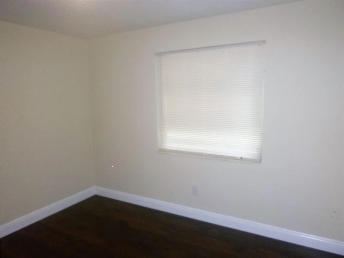 Photo of 6433 Evans Street