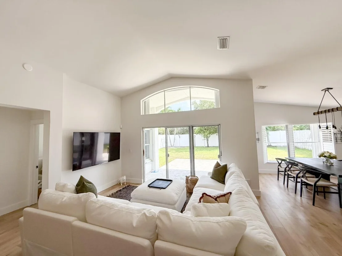Photo of 7895 Manor Forest Boulevard
