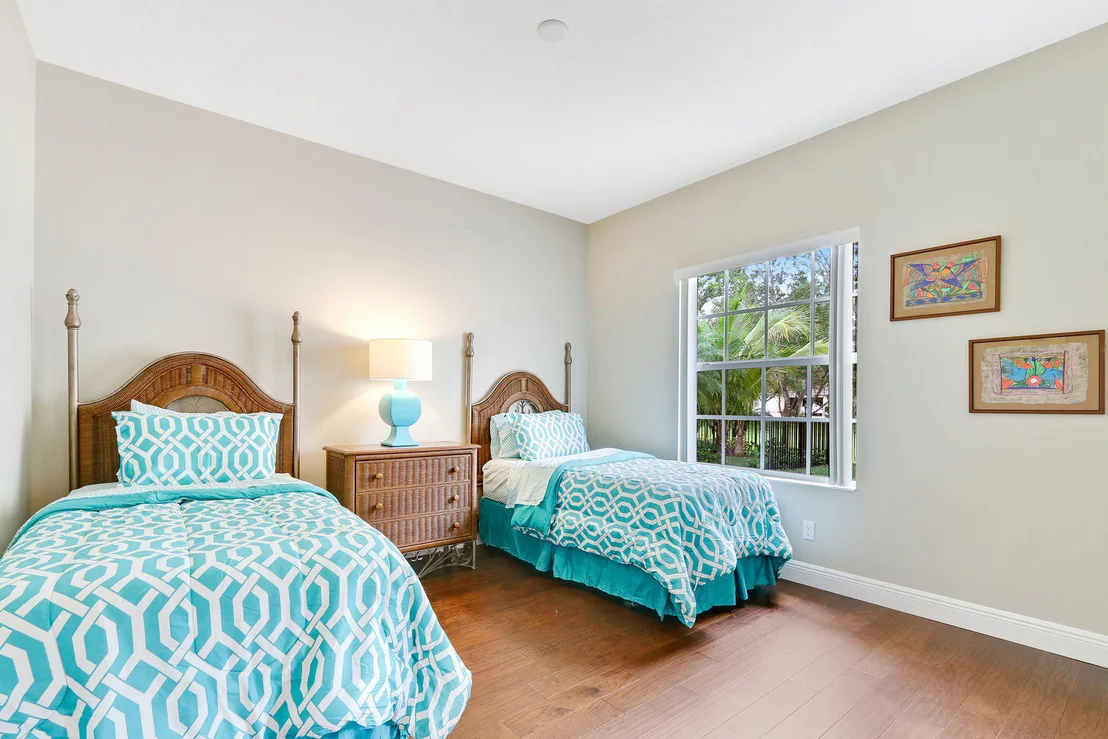 Photo of 4019 Community Drive