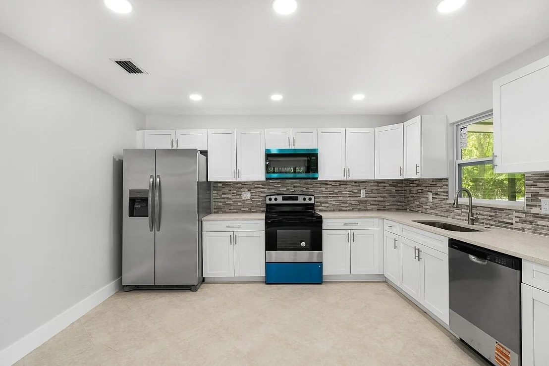 Photo of 10 47th Avenue