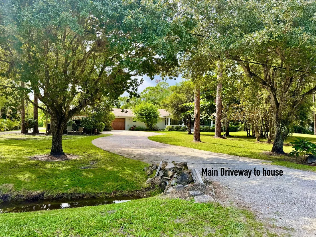 Photo of 17827 126 Terrace N