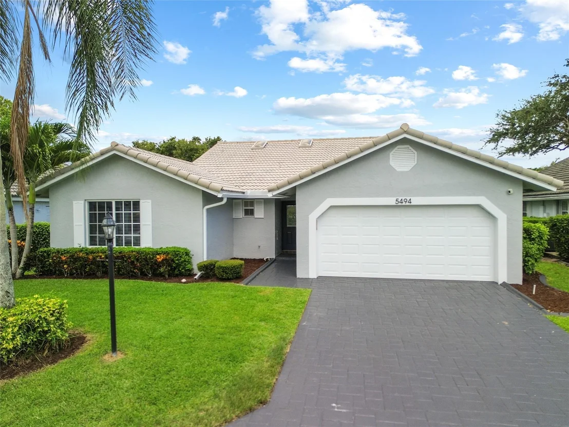 Photo of 5494 Pine Creek