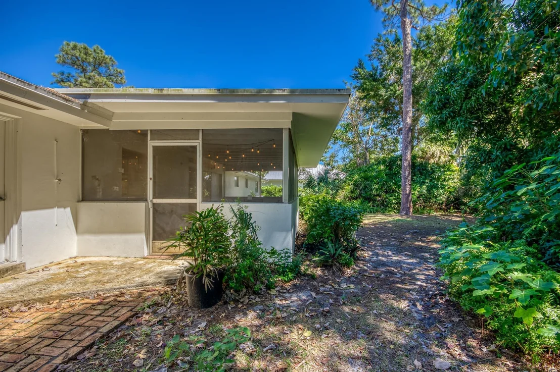Photo of 5528 Hibiscus Road