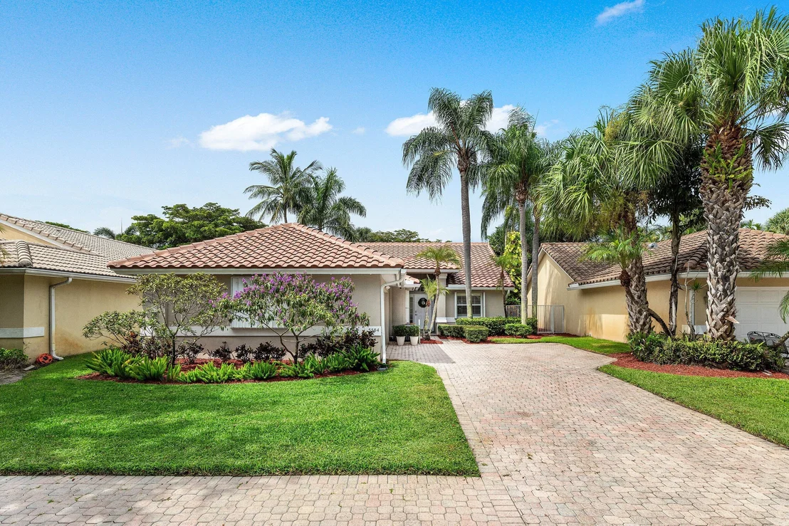 Photo of 5554 GRANDE PALM Circle