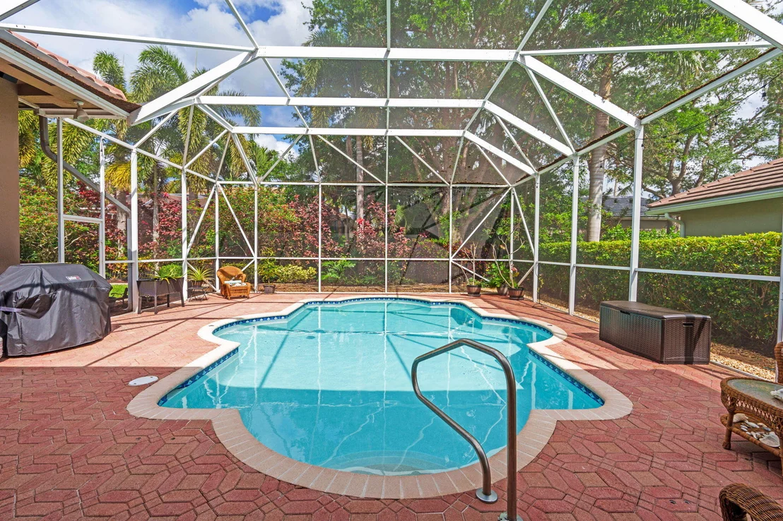 Photo of 21704 Fall River Drive