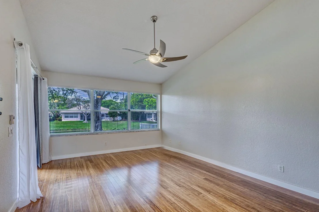 Photo of 386 Coral Trace Lane