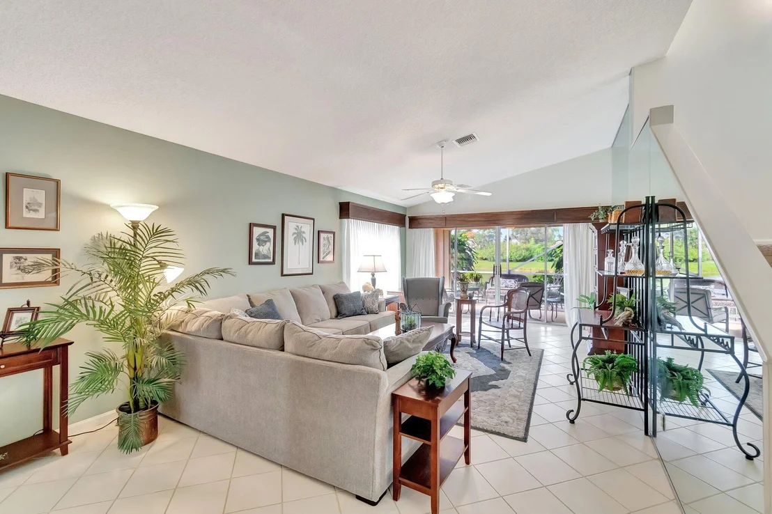 Photo of 6393 Lansdowne Circle