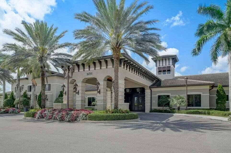 Photo of 16921 Pavilion Way