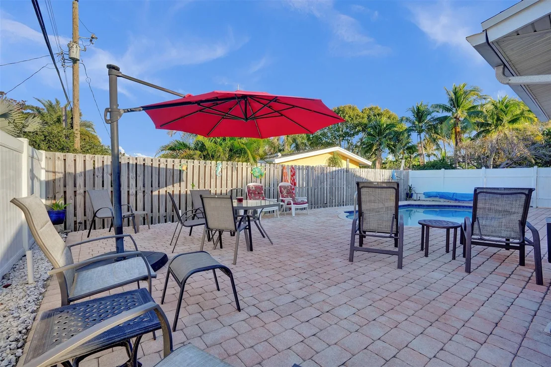 Photo of 2585 SE 3rd Street
