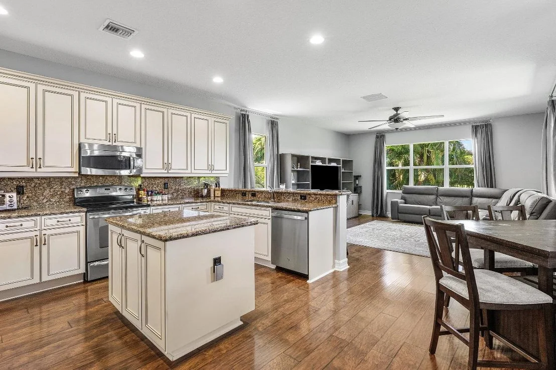 Photo of 8563 Briar Rose Point