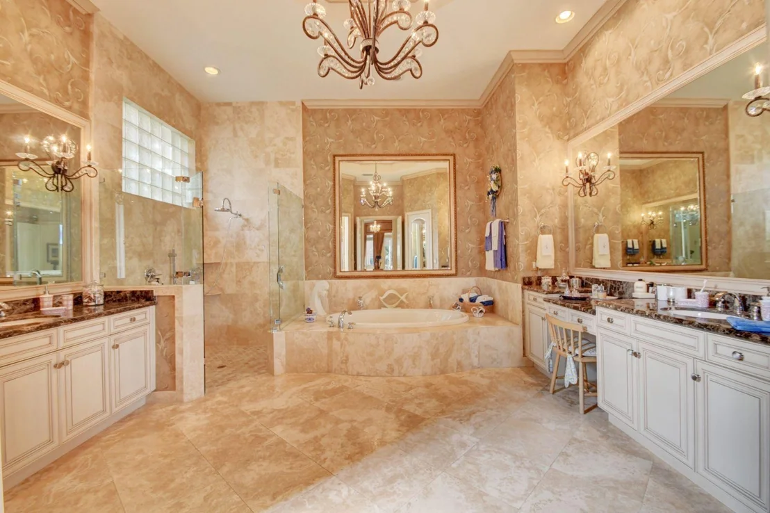 Photo of 8180 Valhalla Drive