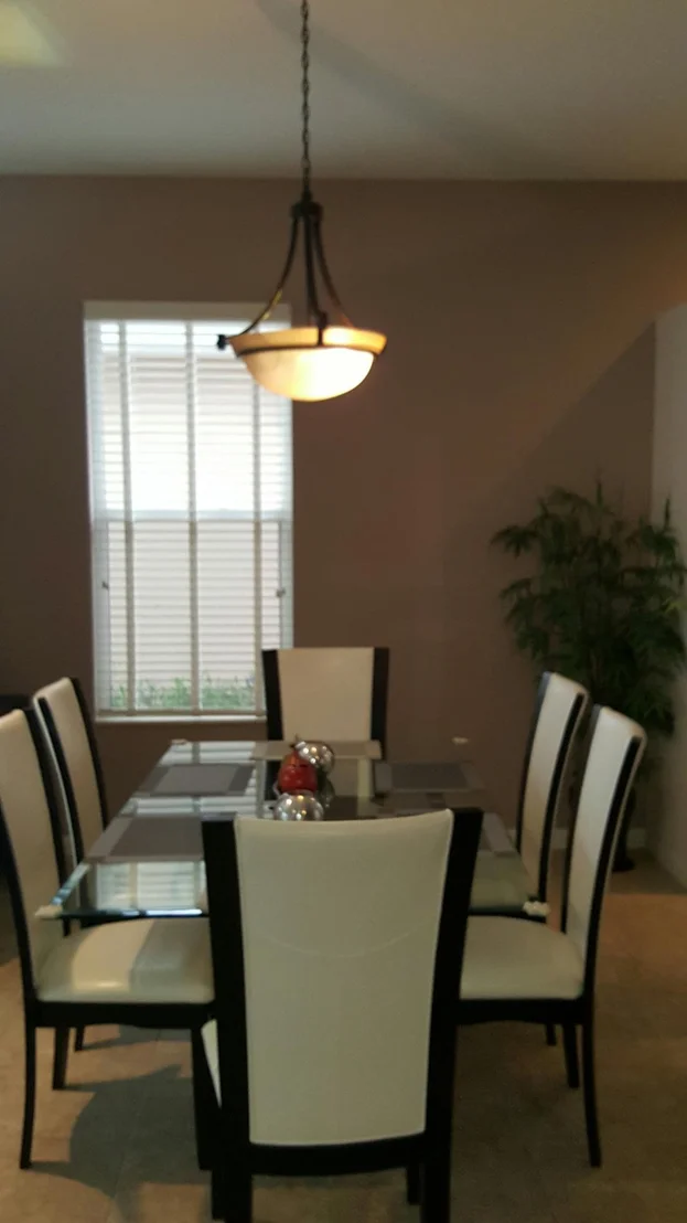 Photo of 165 S Hampton Drive