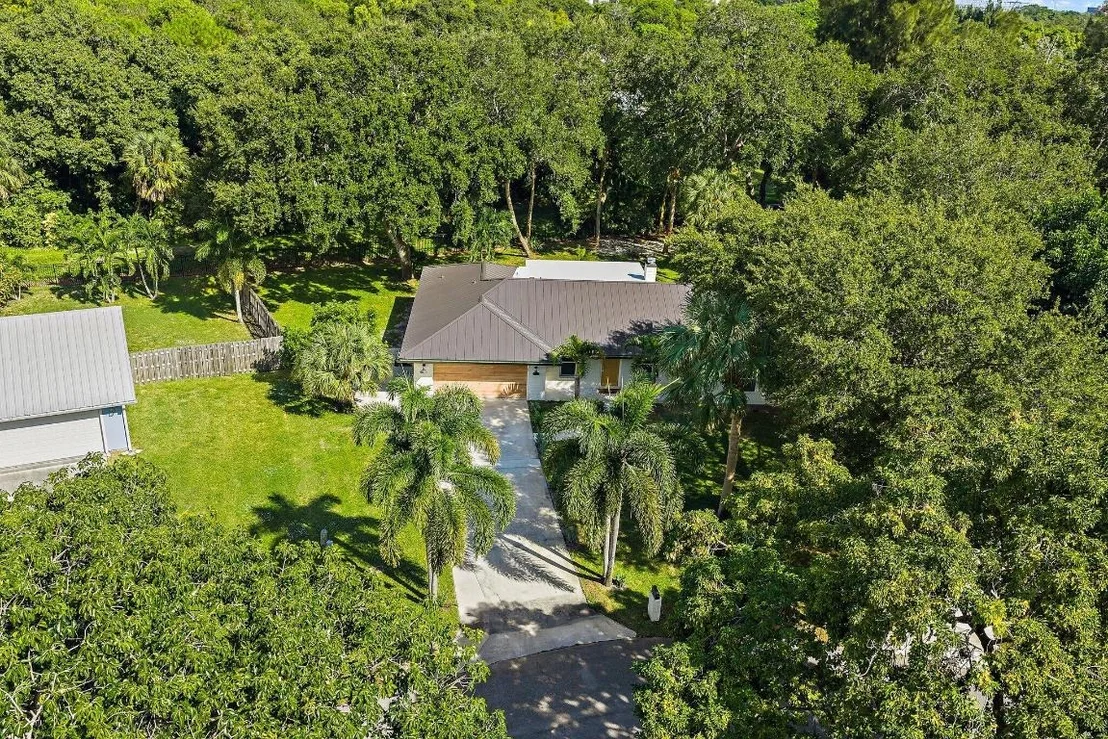 Photo of 11070 Oakway Circle