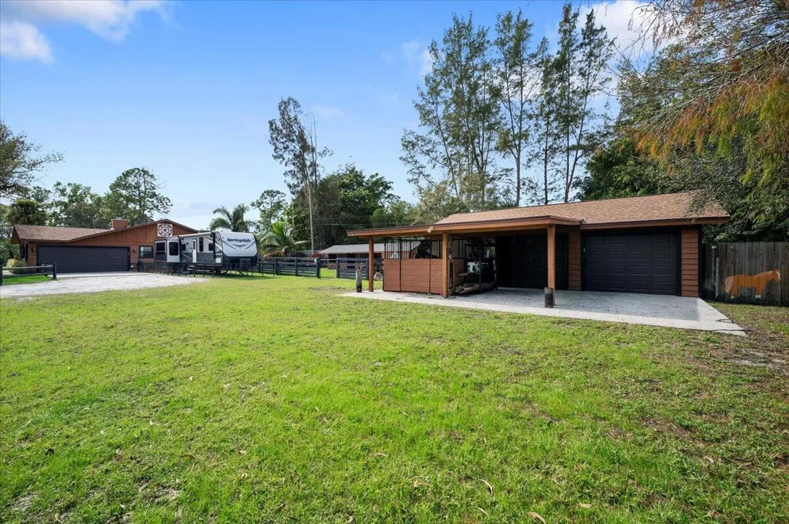 Photo of 2371 147th Drive N