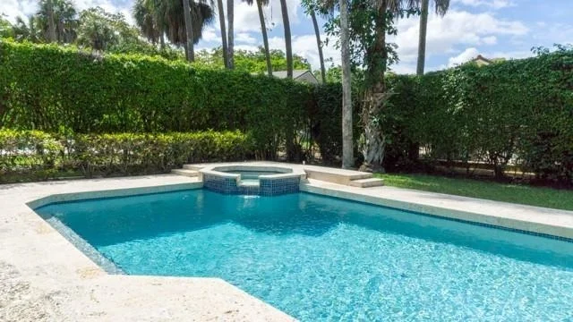 Photo of 525 E Misty Oaks Drive