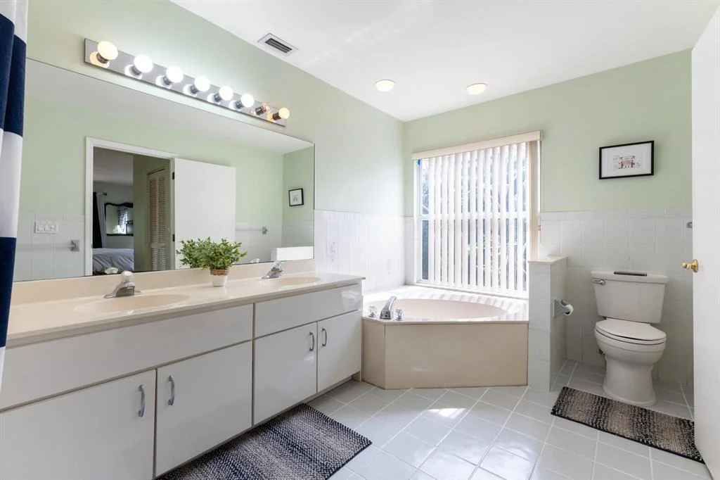 Photo of 18601 Misty Lake Drive