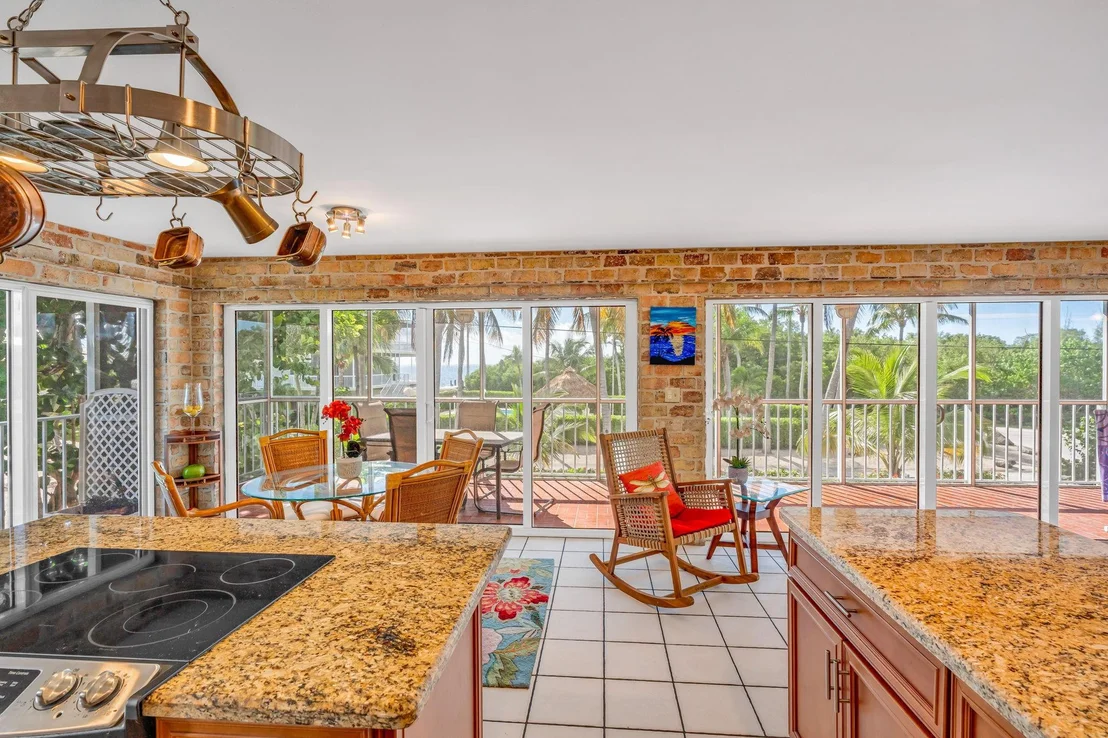 Photo of 3 Oleander Avenue