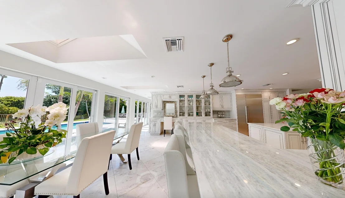 Photo of 355 Oakview Drive