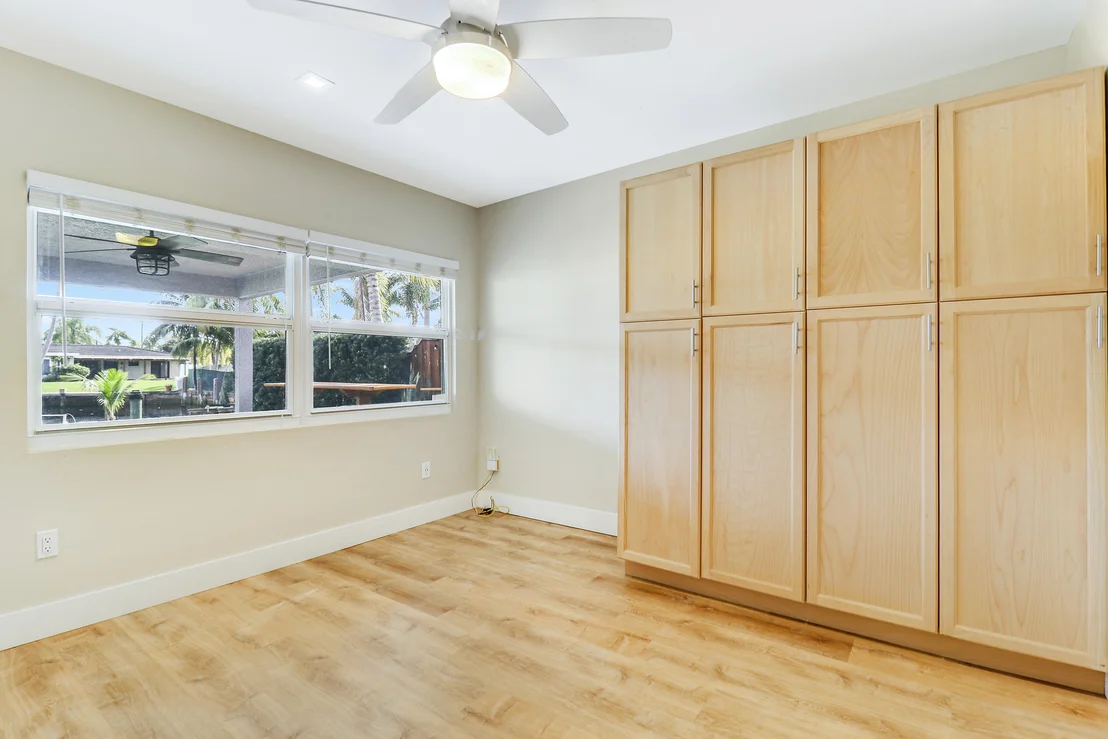 Photo of 430 SE 1st Terrace