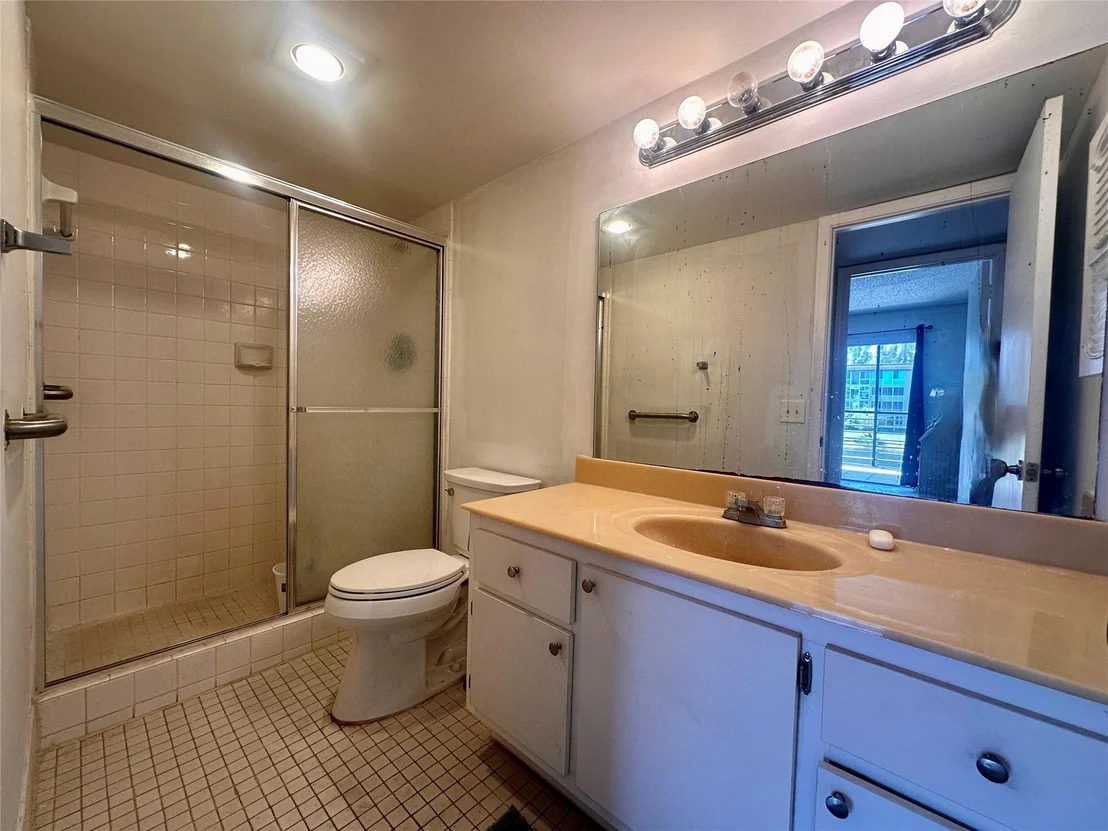 Photo of Unit B2 at 1805 Eleuthera Point