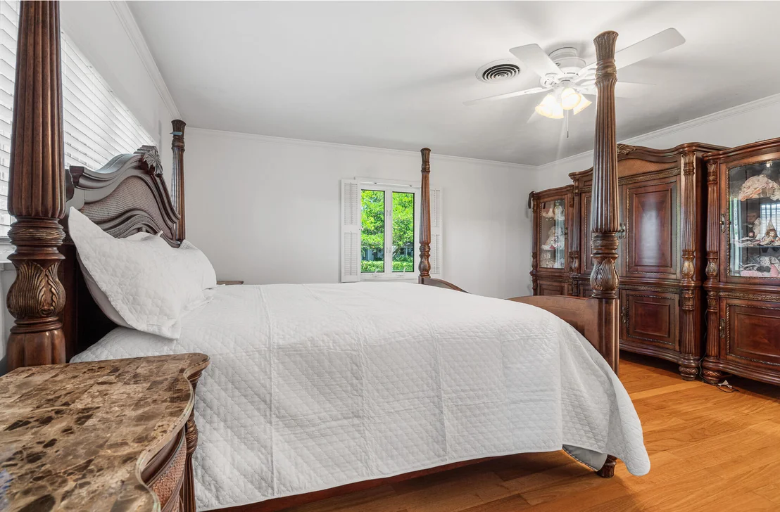 Photo of 57 CAYUGA Road