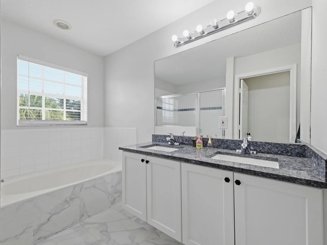 Photo of 5676 Azalea Circle