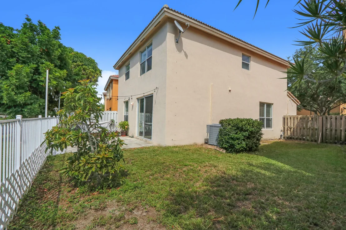 Photo of 4497 Lake Lucerne Circle