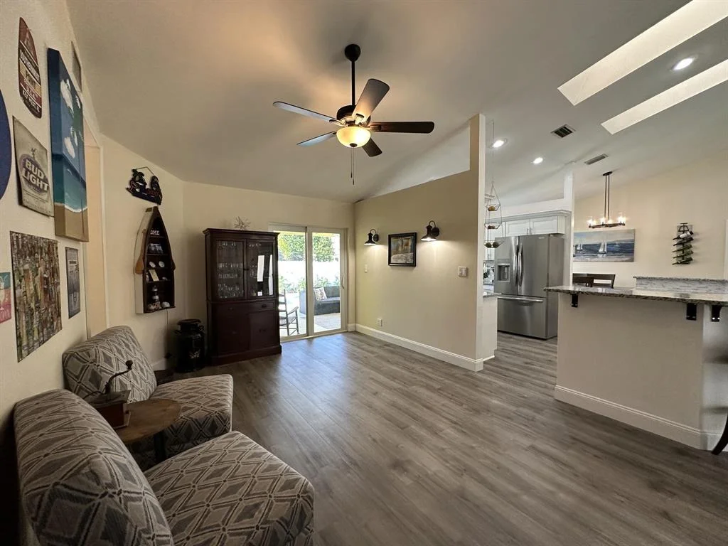 Photo of 455 Seneca Lane