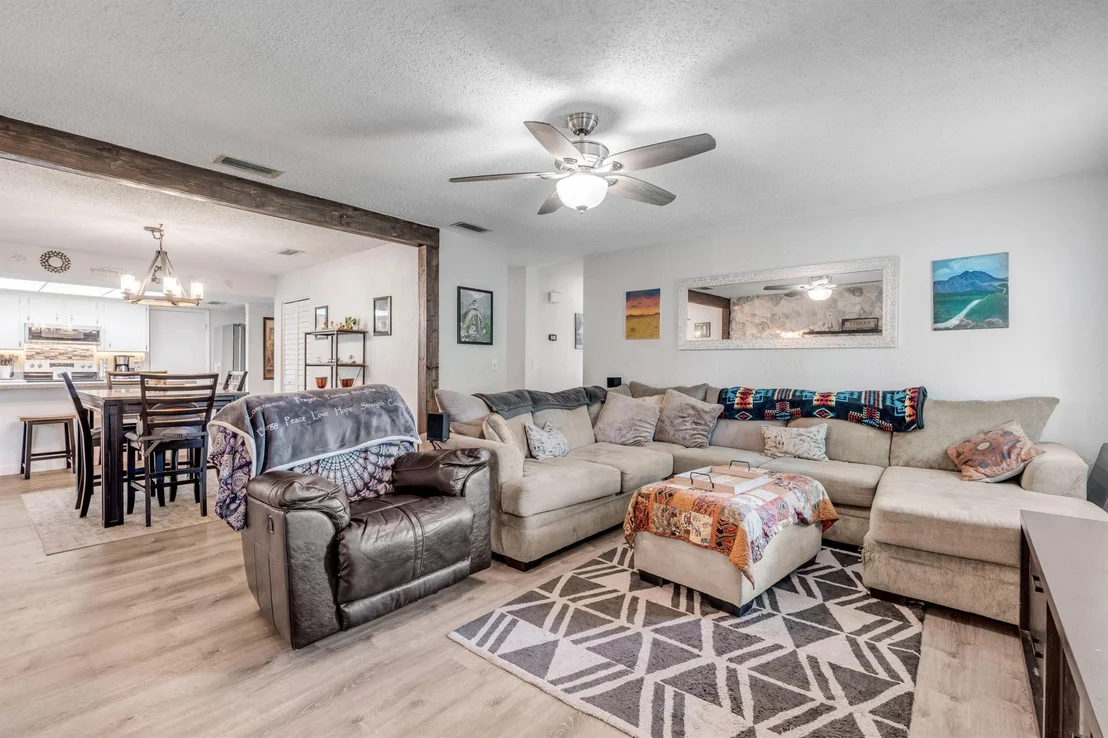 Photo of 3118 Willow Oak Drive