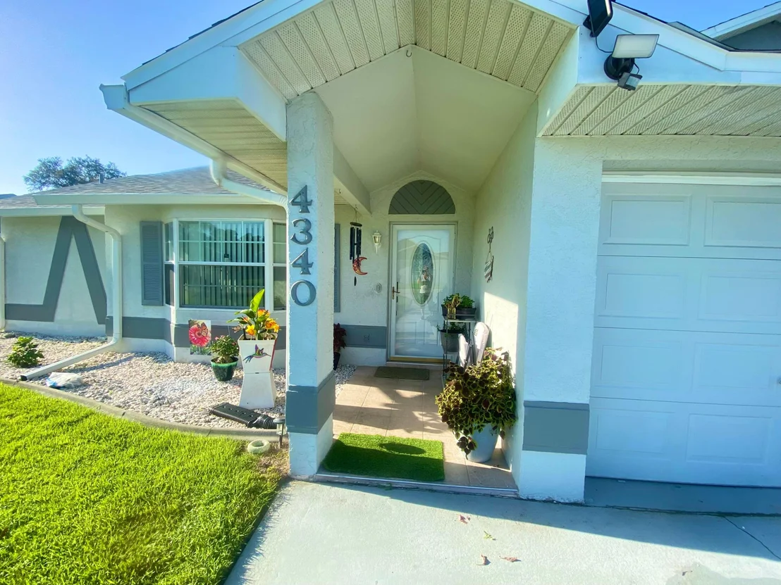 Photo of 4340 VANTAGE Circle