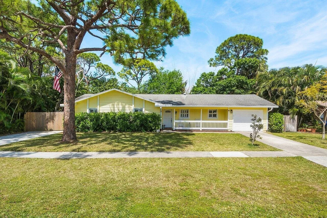 Photo of 903 Oak Circle