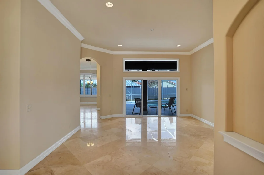 Photo of 603 N Cypress Drive