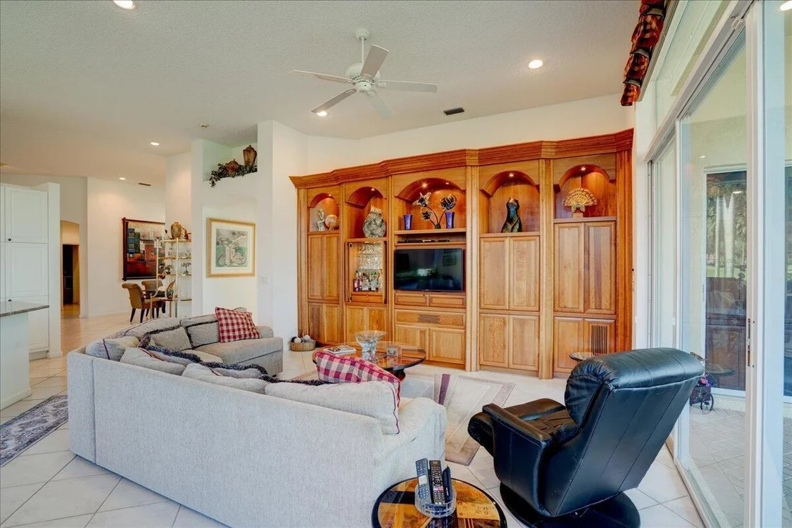 Photo of 4686 Hazleton Lane