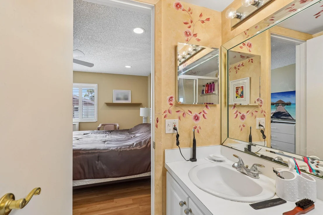 Photo of Unit A2 at 306 Knotty Pine Circle