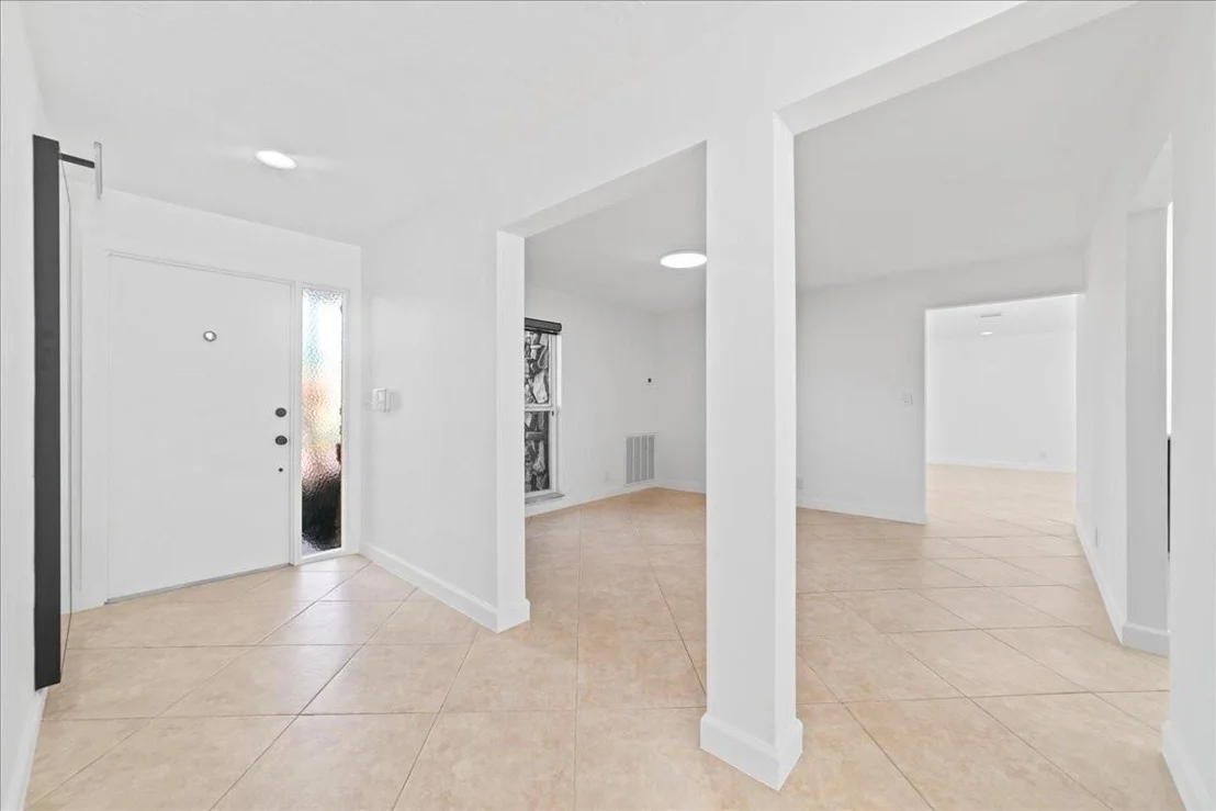 Photo of 8600 Gatehouse Road