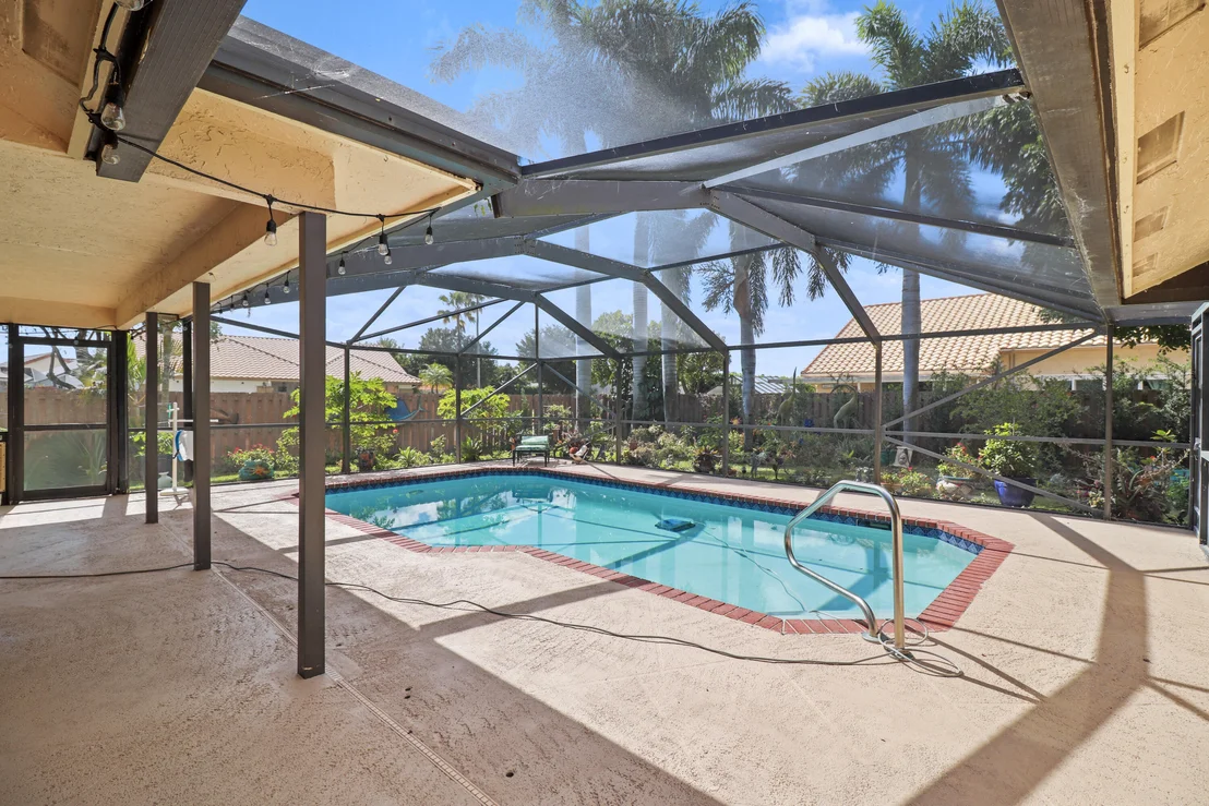 Photo of 9260 Laurel Green Drive