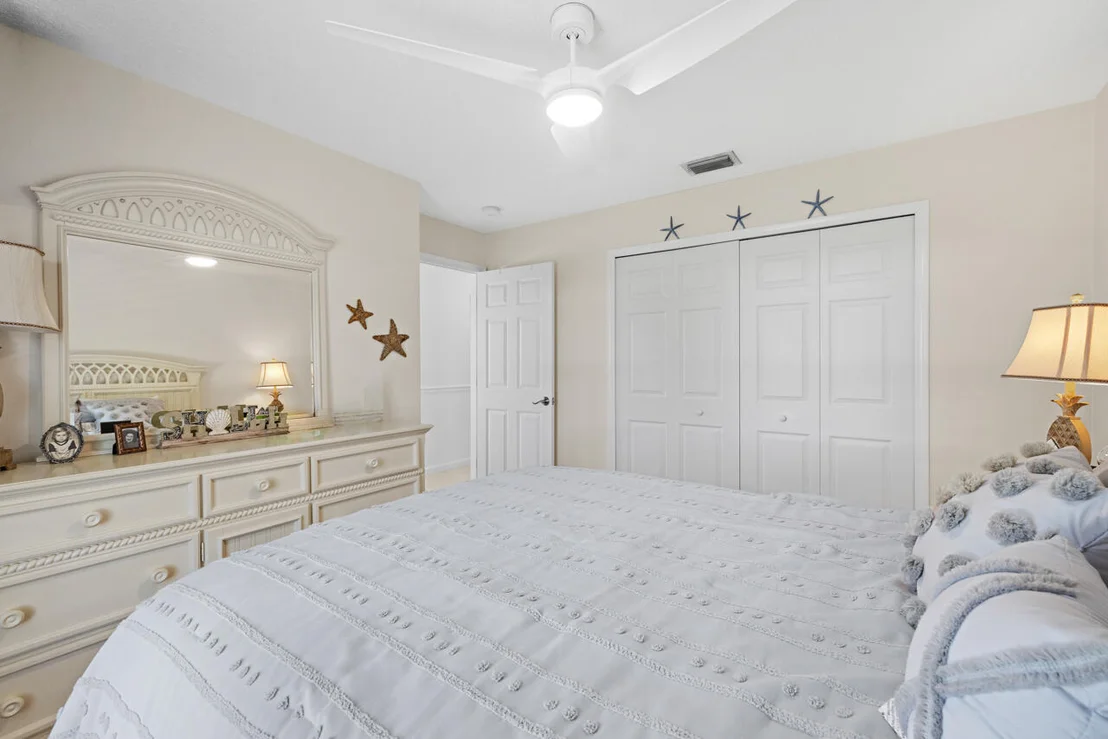 Photo of 5064 SE Horseshoe Point Road