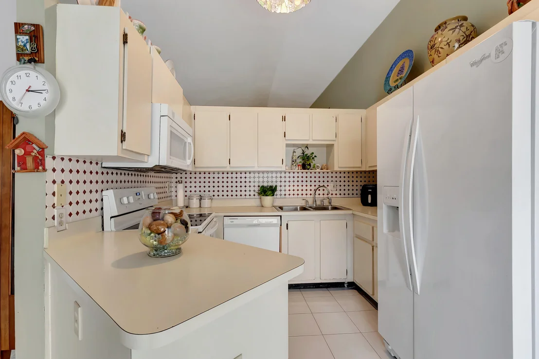 Photo of 9873 Robins Nest Road